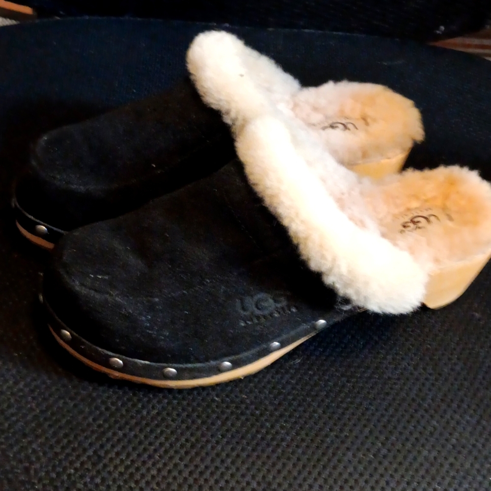 Ugg slip on clogs